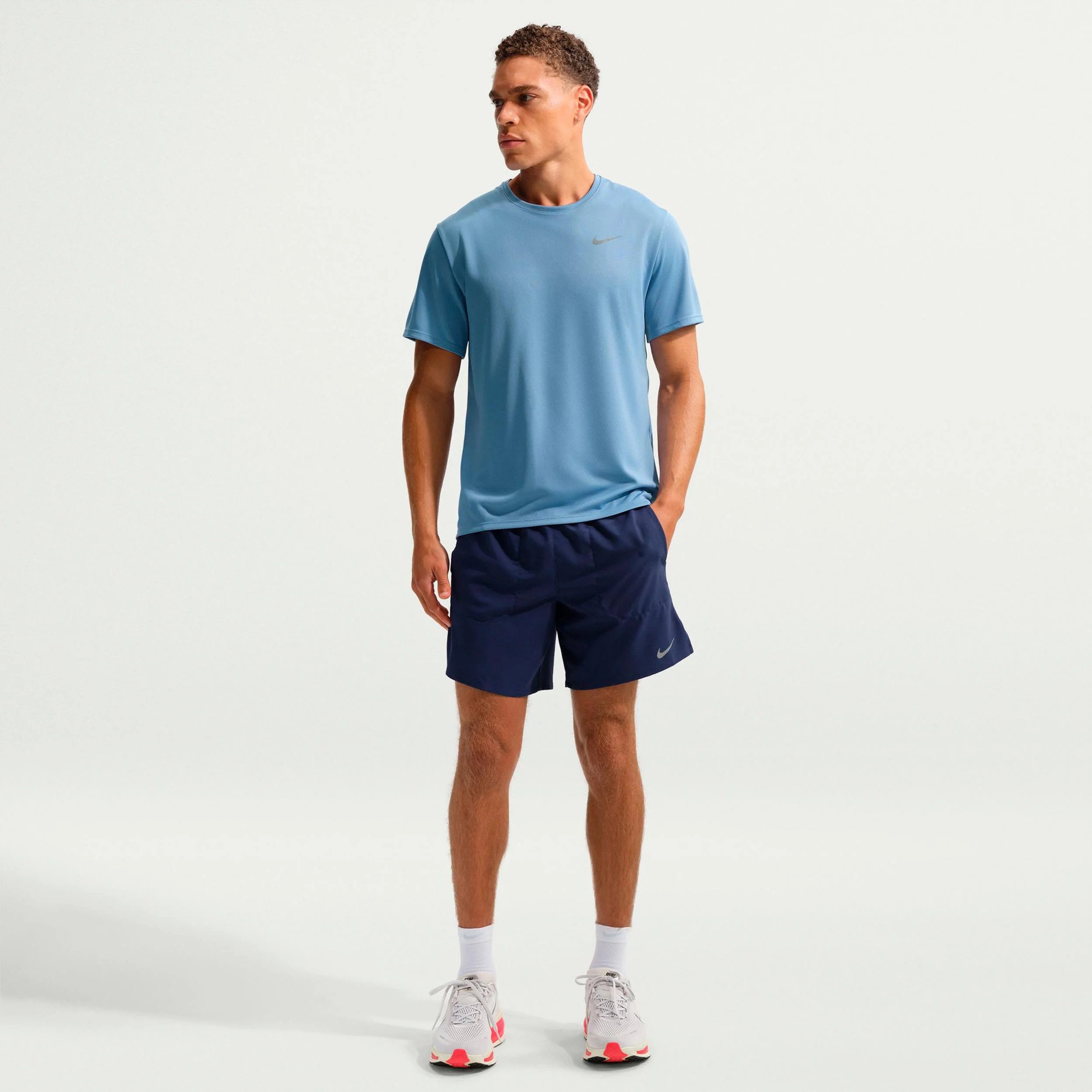 STRIDE 7IN Hardloopshorts Heren - donkerblauw, zilver - Image 2